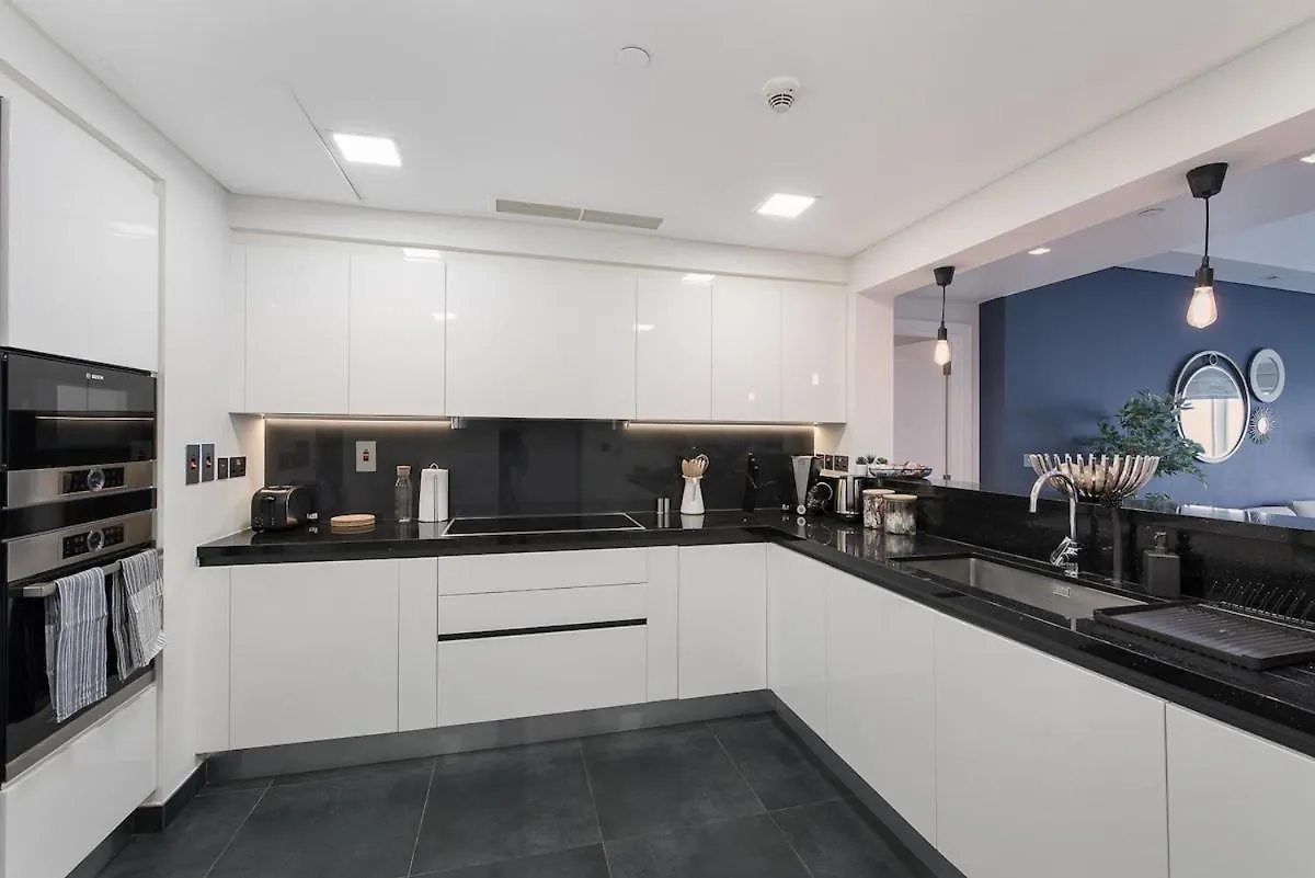 Dreamy 3Br In Palm Jumeirah With Unmatched Views Dubai Apartment